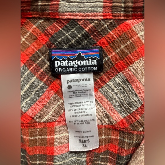 Patagonia Red and Green Plaid Casual Shirt - Picture 3 of 5